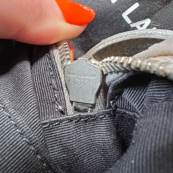 Saint Laurent Lou Crossbody Camera Bag Grey - Picture 11 of 15